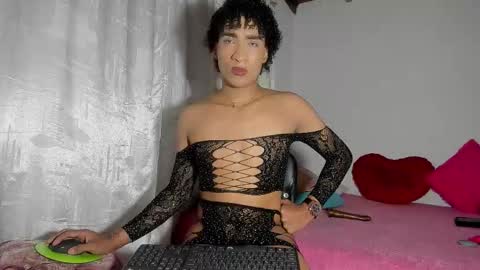 Stannly  online show from 10.15.25