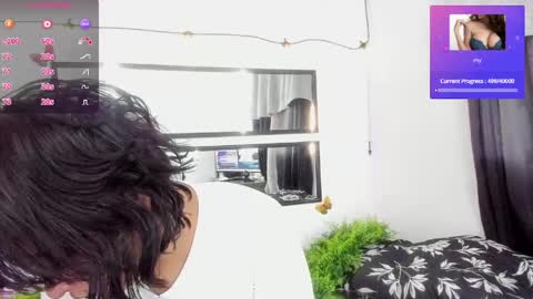 Snapshot of star_darling chatting on 05.12.26 S T A R online show from 05.12.26