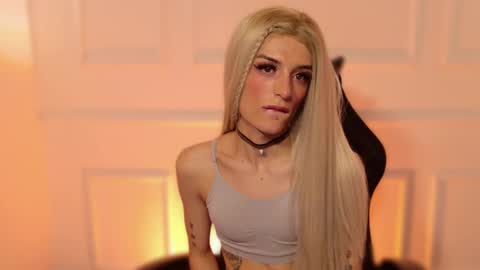 Snapshot of star_storm chatting on 02.09.25 star_storm online show from 02.09.25