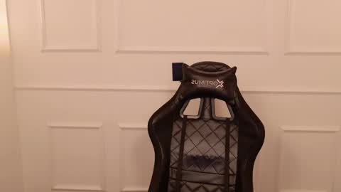 Snapshot of star_storm chatting on 02.14.25 star_storm online show from 02.14.25