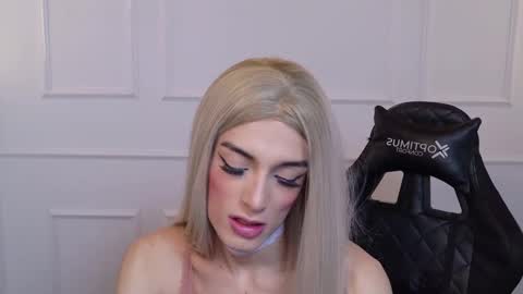 Snapshot of star_storm chatting on 02.15.25 star_storm online show from 02.15.25