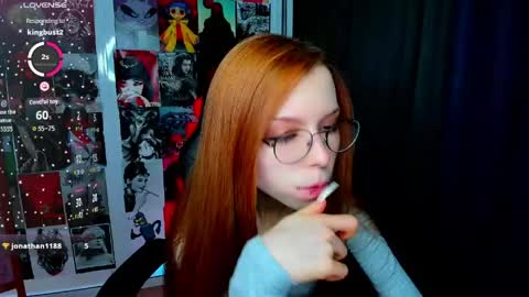 Snapshot of star_tarra chatting on 05.08.26 Tarra online show from 05.08.26