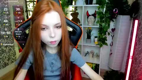 Snapshot of star_tarra chatting on 05.27.26 Tarra online show from 05.27.26