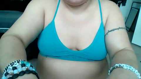 Snapshot of starella___saxxxton chatting on 01.23.25 starella___saxxxton online show from 01.23.25