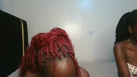 lia online show from 10.31.25