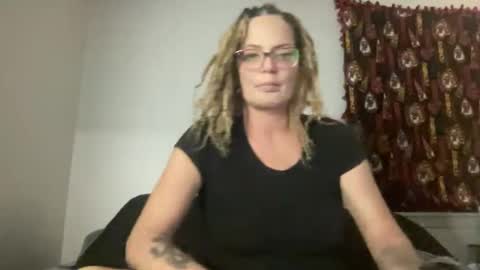 Snapshot of starrlane9999 chatting on 12.11.24 Starrlane9999 online show from 12.11.24