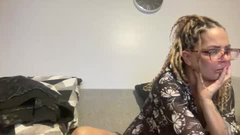 Snapshot of starrlane9999 chatting on 12.13.24 Starrlane9999 online show from 12.13.24