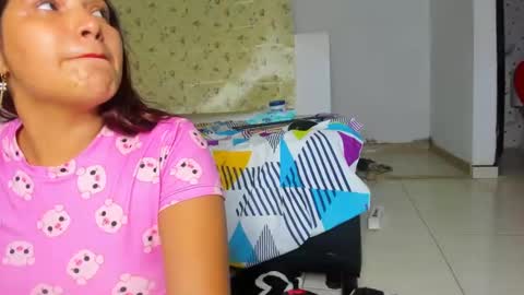 Snapshot of startitsinlimites20 chatting on 02.03.25 estrella online show from 02.03.25