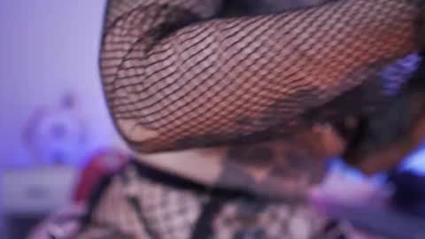 Yoko online show from 12.04.25