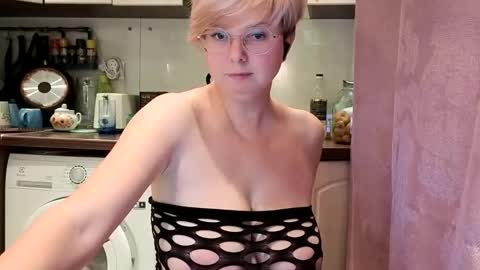 Stasya online show from 10.29.25