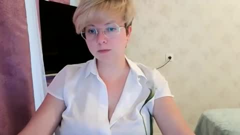 Snapshot of stasya_07 chatting on 05.22.26 Stasya online show from 05.22.26
