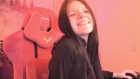 Stasia online show from 12.15.25