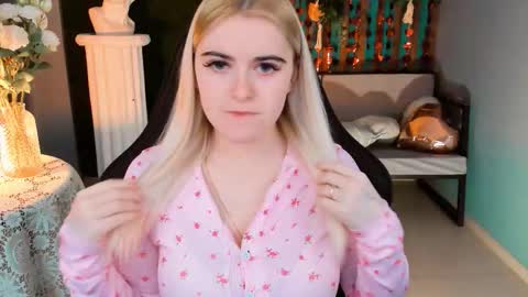 Snapshot of stef_nicks chatting on 02.24.26 stef_nicks online show from 02.24.26