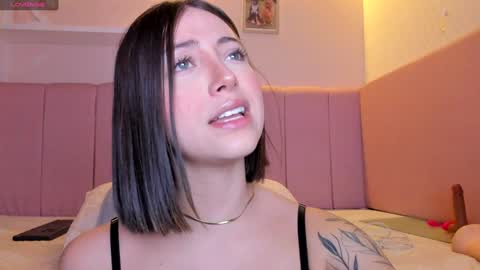 Stefa Gomez  online show from 01.20.25