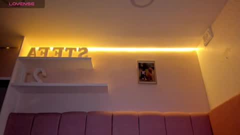 Stefa Gomez  online show from 02.09.25