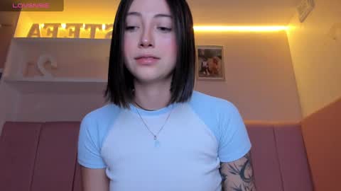 Stefa Gomez  online show from 02.16.25