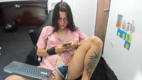 julieth-cancer online show from 09.17.25