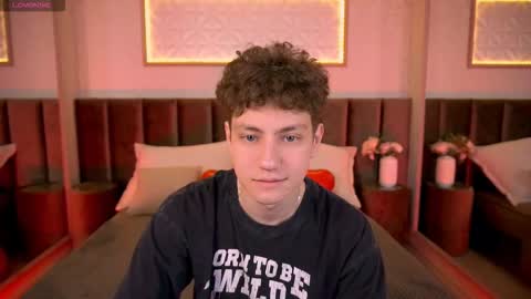 Snapshot of stefanbev chatting on 02.20.26 Esrefan online show from 02.20.26