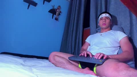 Stefann Salvatore online show from 01.21.25