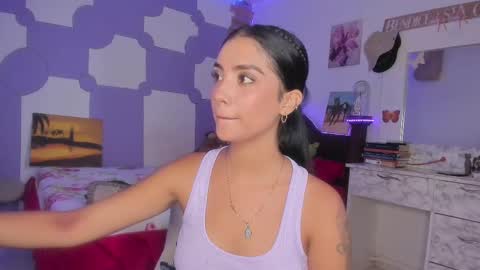 Im MiaIts my first day here  online show from 03.02.25