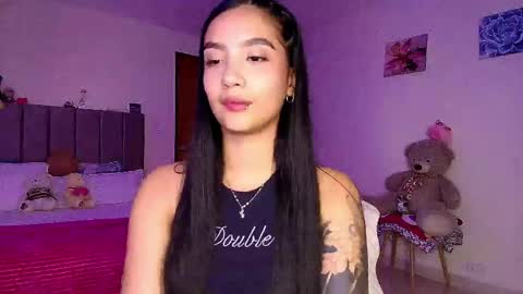 Im MiaIts my first day here  online show from 03.11.26