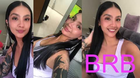 Im MiaIts my first day here  online show from 04.07.26