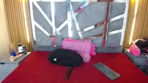 Stefan online show from 12.18.25