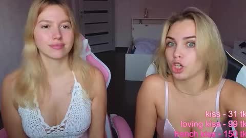 stefany_and_bettany online show from 10.21.25