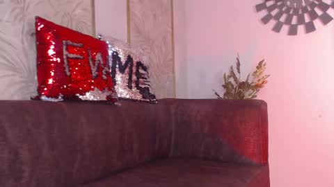 Snapshot of steff_gh chatting on 03.10.25 Steff online show from 03.10.25