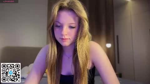 Snapshot of steffi_meoww chatting on 06.08.26 STEFI Streams every day from 10 PM GTM1 online show from 06.08.26