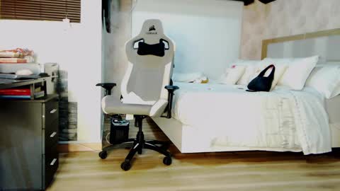 Zuly online show from 03.11.25