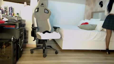 Zuly online show from 09.12.25