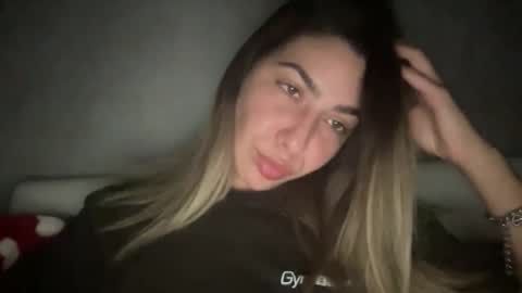 Snapshot of stefy_glow chatting on 11.03.25 stefy_glow online show from 11.03.25