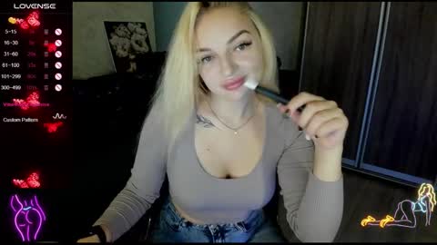 Stella  Cox online show from 09.20.25