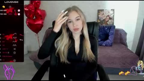 Snapshot of stella__cox chatting on 03.07.26 Stella Cox online show from 03.07.26