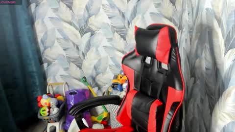 Stella online show from 10.23.25