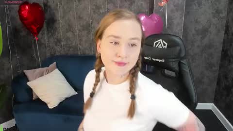 Stella online show from 02.12.26