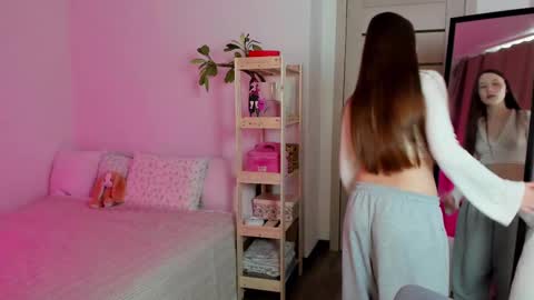 stella_sunny online show from 03.07.25