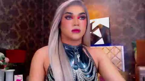 CALL ME STELLA online show from 01.22.25