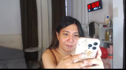 Snapshot of stellahugets chatting on 07.04.26 Stella online show from 07.04.26