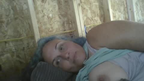 Snapshot of stellaquinn1775 chatting on 09.30.25 Stella online show from 09.30.25