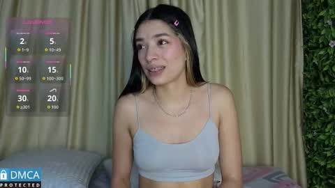 Snapshot of stepha_ chatting on 10.03.25 Stepha online show from 10.03.25