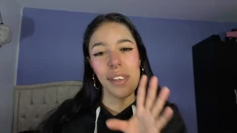 Snapshot of stephania_t chatting on 06.22.26 Stephania online show from 06.22.26