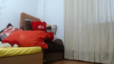 Stephanie   online show from 12.22.24