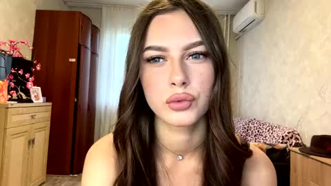 Snapshot of stephaniflicek chatting on 06.07.26 Stephani online show from 06.07.26
