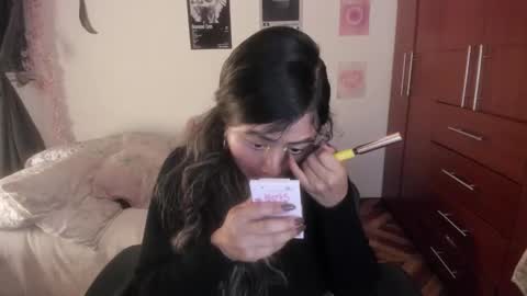 Stephanie  online show from 12.19.25