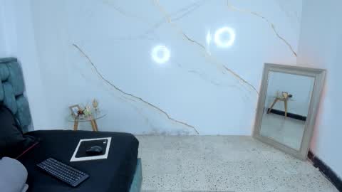 Stefanny online show from 12.16.25