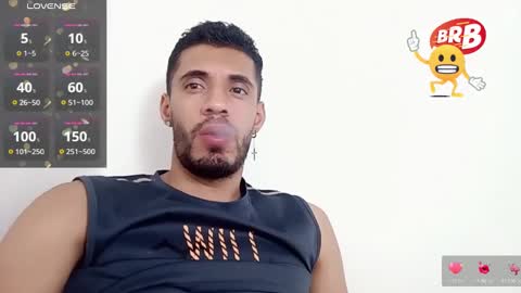 Snapshot of steven_smith05 chatting on 01.05.25 Esteban online show from 01.05.25