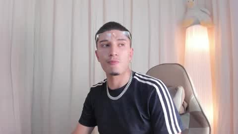 Snapshot of steven_starz chatting on 11.19.25 Steven online show from 11.19.25