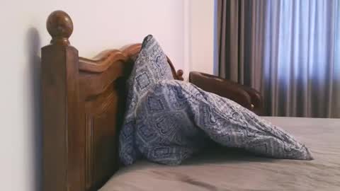 Snapshot of stevenpit chatting on 01.25.25 stevenpit online show from 01.25.25